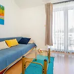 Goga Apartamento *